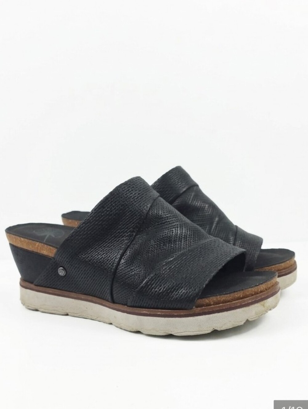 OTBT Earthshine‎ Black Leather Slip-on Wedge Women's Sandals Size 8